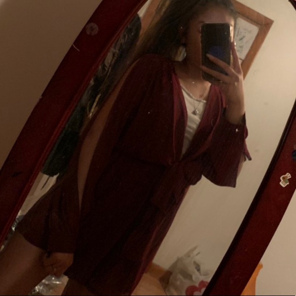 Maroon/Red open romper ! ❤️ - Picture 3 of 4